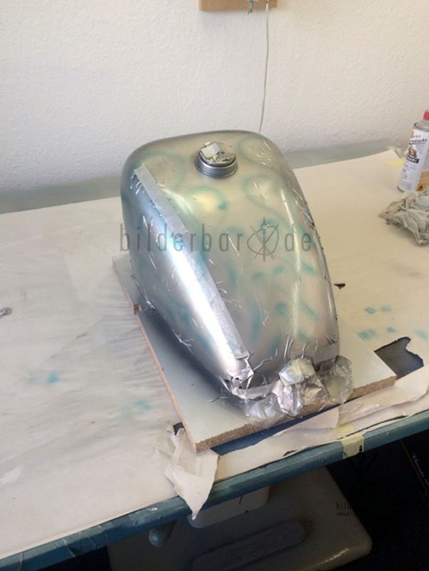 harley_tank_redflames-07